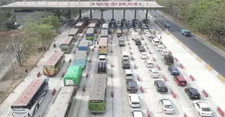 ঈদযাত্রার ষষ্ঠ দিনে পদ্মা সেতুতে চাপ, তবু স্বস্তির পারাপার